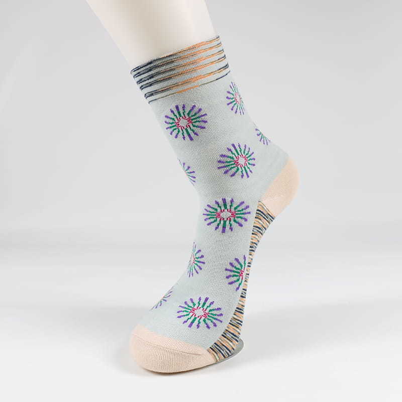 Cute Flower Patterned Cartoon Socks Women Art Print Cotton Creative Colorful Personality Autumn Winter Socks