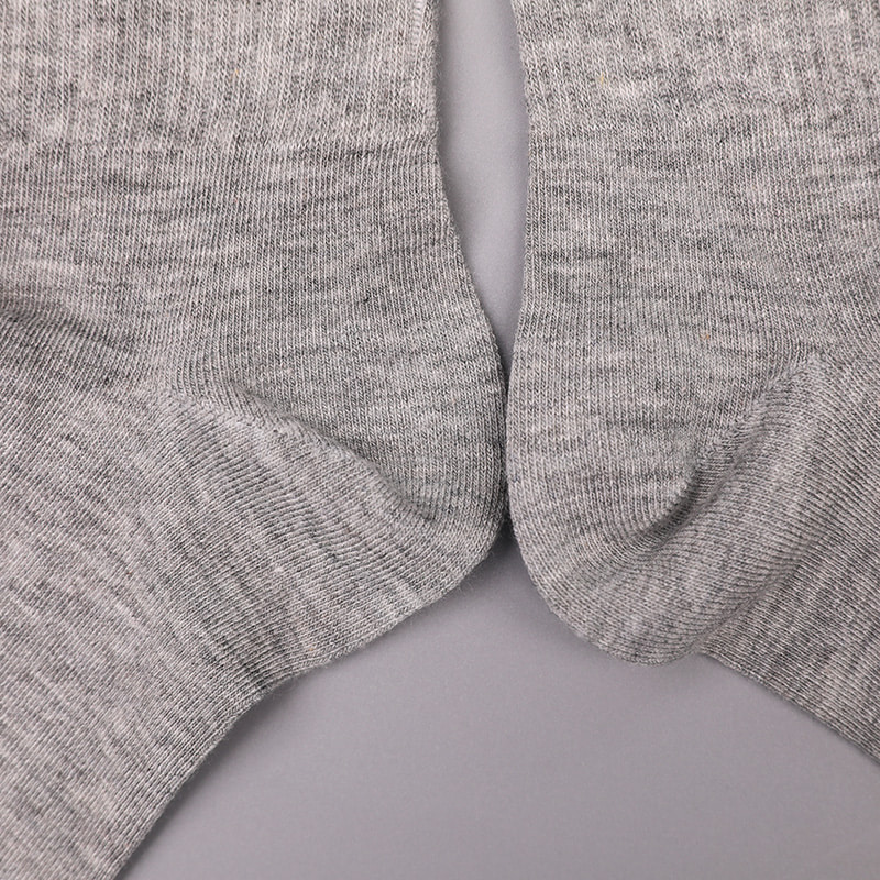 Soft spun silk nylon covered with ammonia 2 horizontal strips and reinforced hand-stitched women's socks WSD1536