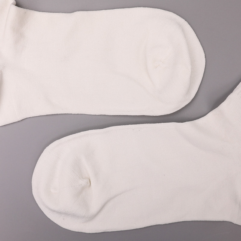 Soft spun silk nylon covered with ammonia 2 horizontal strips and reinforced hand-stitched women's socks WSD1536
