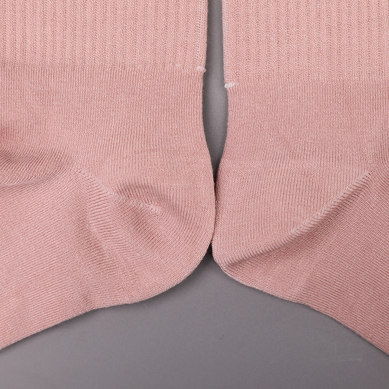 Soft spun silk nylon covered with ammonia 2 horizontal strips and reinforced hand-stitched women's socks WSD1536
