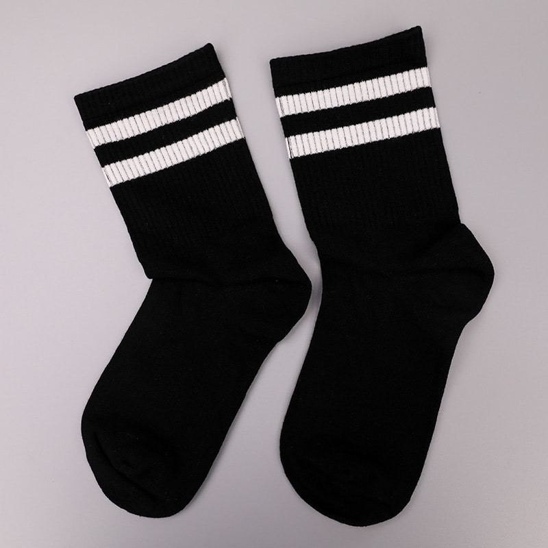 Soft spun silk nylon covered with ammonia 2 horizontal strips and reinforced hand-stitched women's socks WSD1536