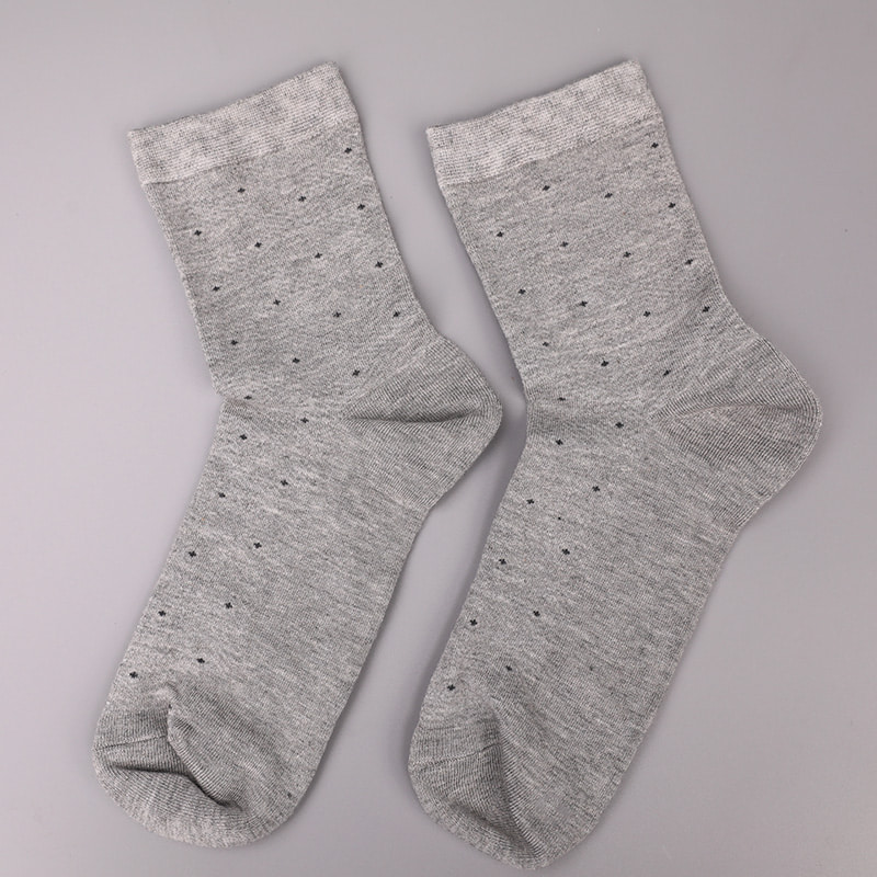Soft spun silk nylon wrapped ammonia, invisible diamond-shaped small dot jacquard hand-sewn winter thick men's socks WSD2851