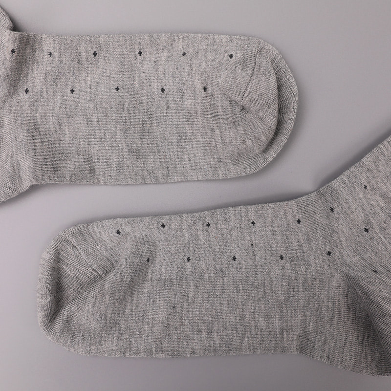 Soft spun silk nylon wrapped ammonia, invisible diamond-shaped small dot jacquard hand-sewn winter thick men's socks WSD2851