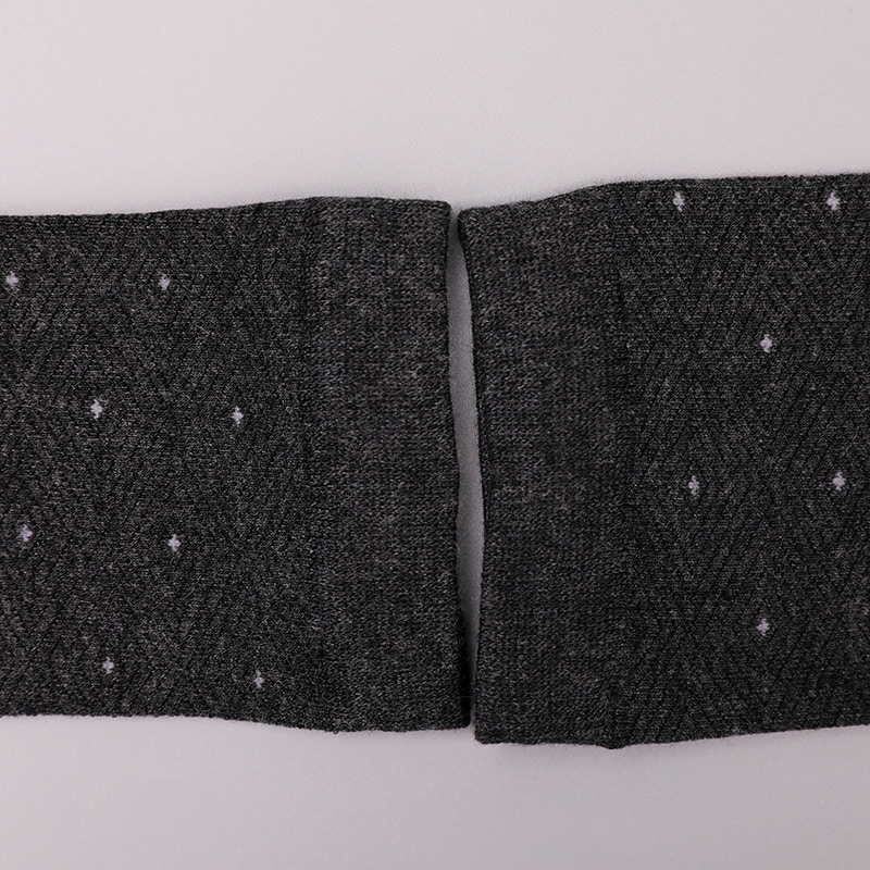 Soft spun silk nylon wrapped ammonia, invisible diamond-shaped small dot jacquard hand-sewn winter thick men's socks WSD2851