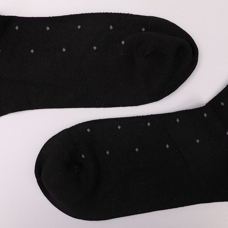 Soft spun silk nylon wrapped ammonia, invisible diamond-shaped small dot jacquard hand-sewn winter thick men's socks WSD2851