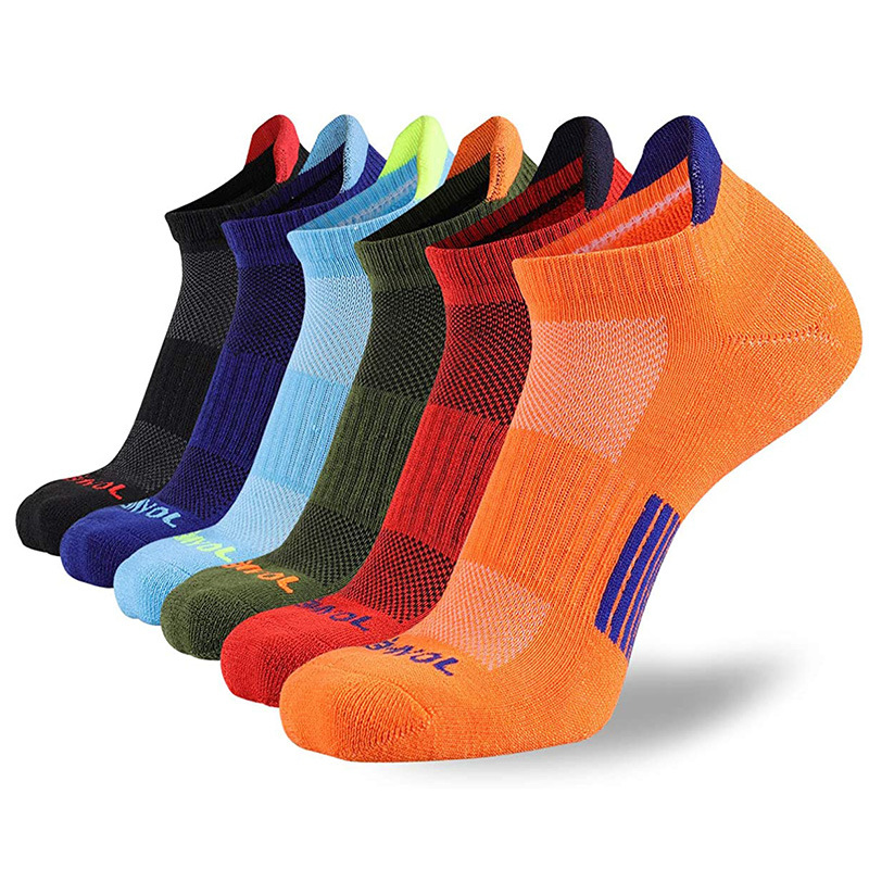 OEM LOW MOQ cotton custom athletic sneakers women sports socks men ankle