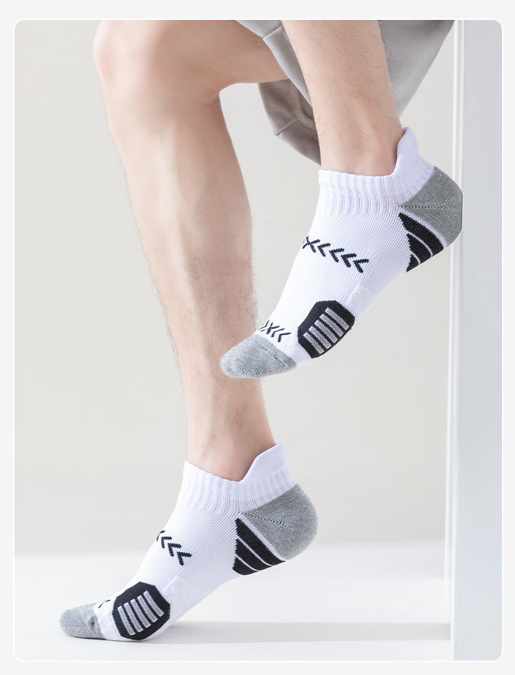 LOW MOQ running cotton mens custom logo sneaker ankle sport socks