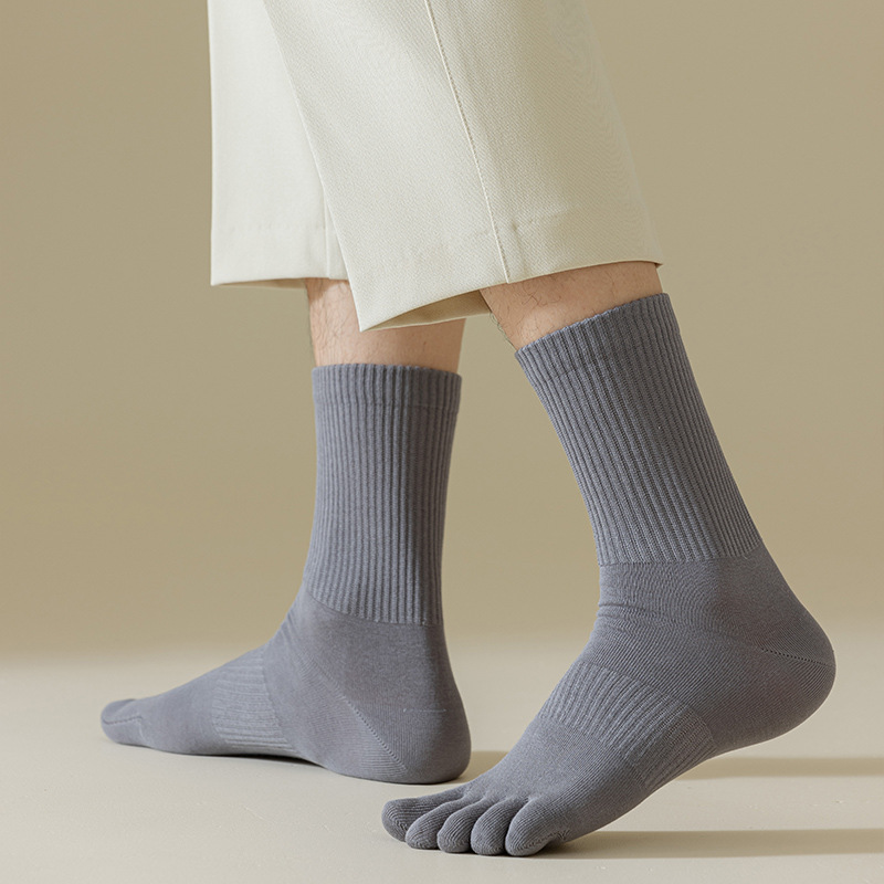 Wholesale manufacturers sports running athletic pure color 5 finger toe socks