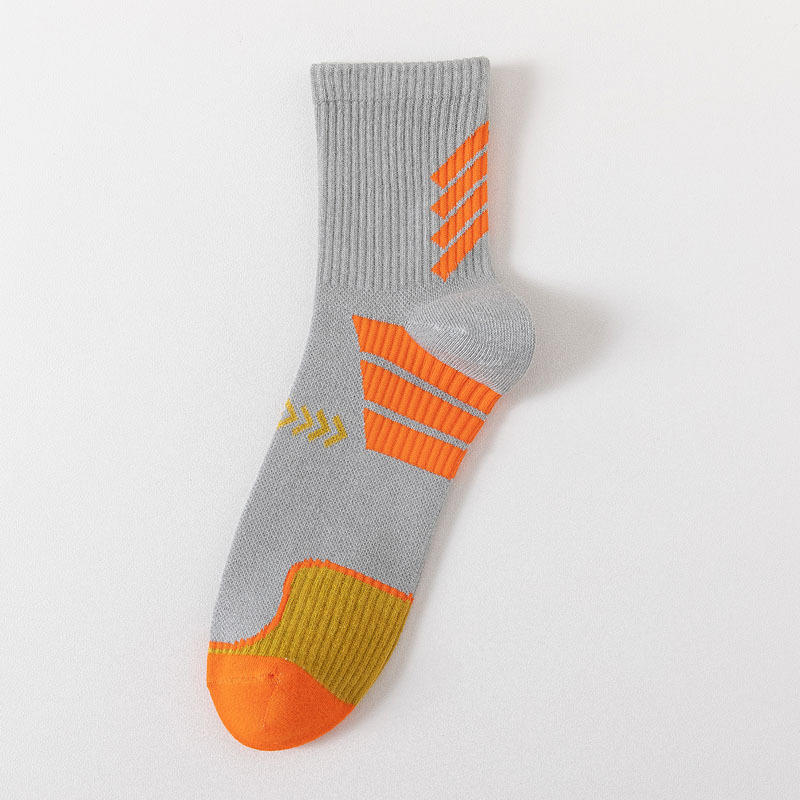 OEM logo athletic custom sports basketball running compression socks
