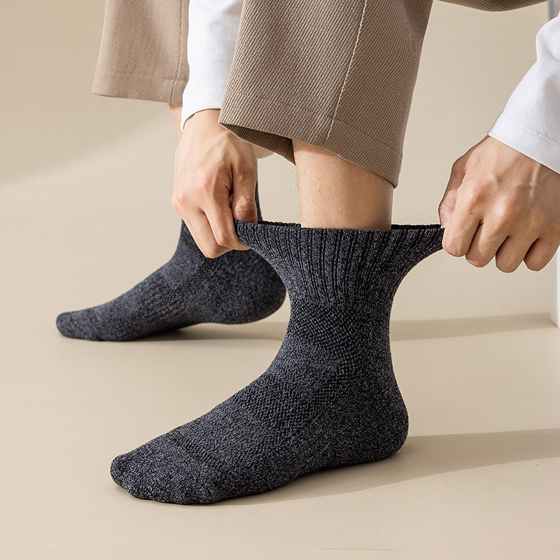 Cotton short cushion mens custom logo crew sport thick warm socks