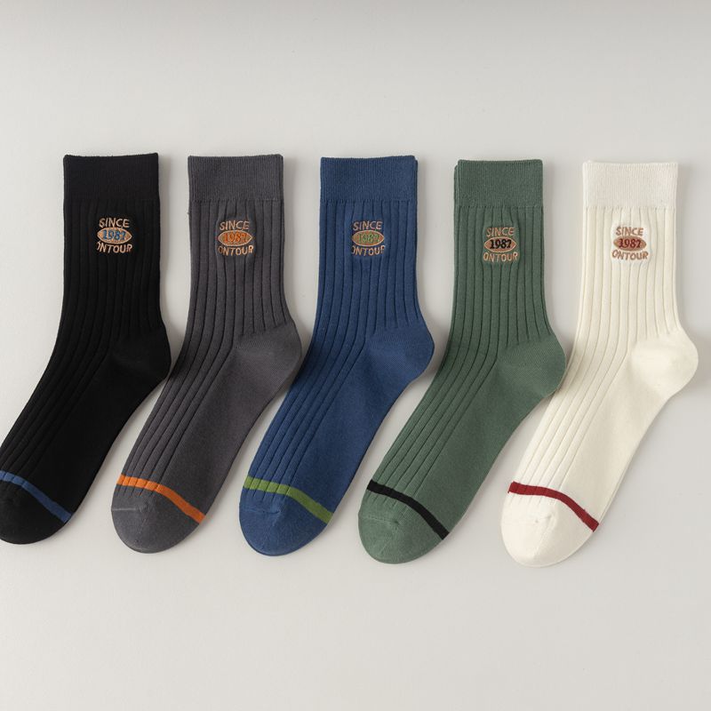 Athletic custom logo design embroidery cotton sports custom crew socks