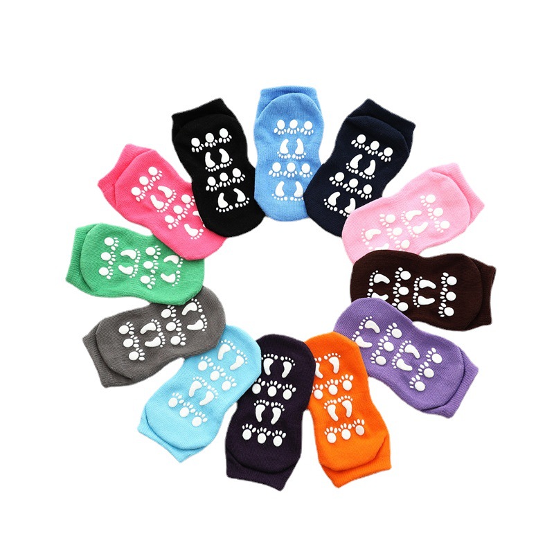 Custom Athletic Sports Cotton Polyester Grip Popular Anti Slip Trampoline Socks For Kids