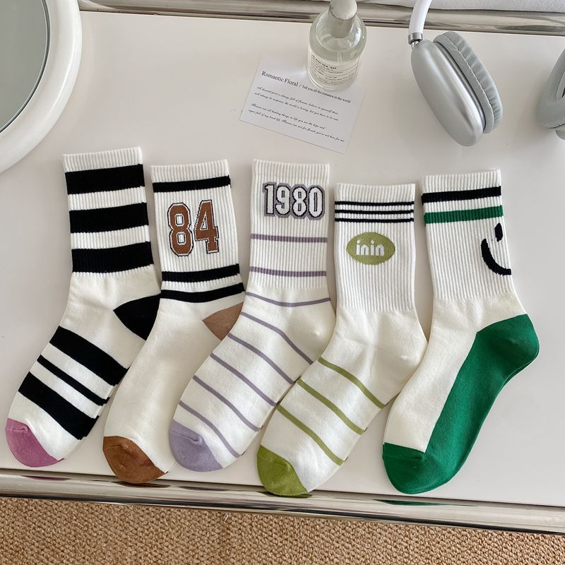 Ribbed knitted sport custom logo street wear cotton socks men
