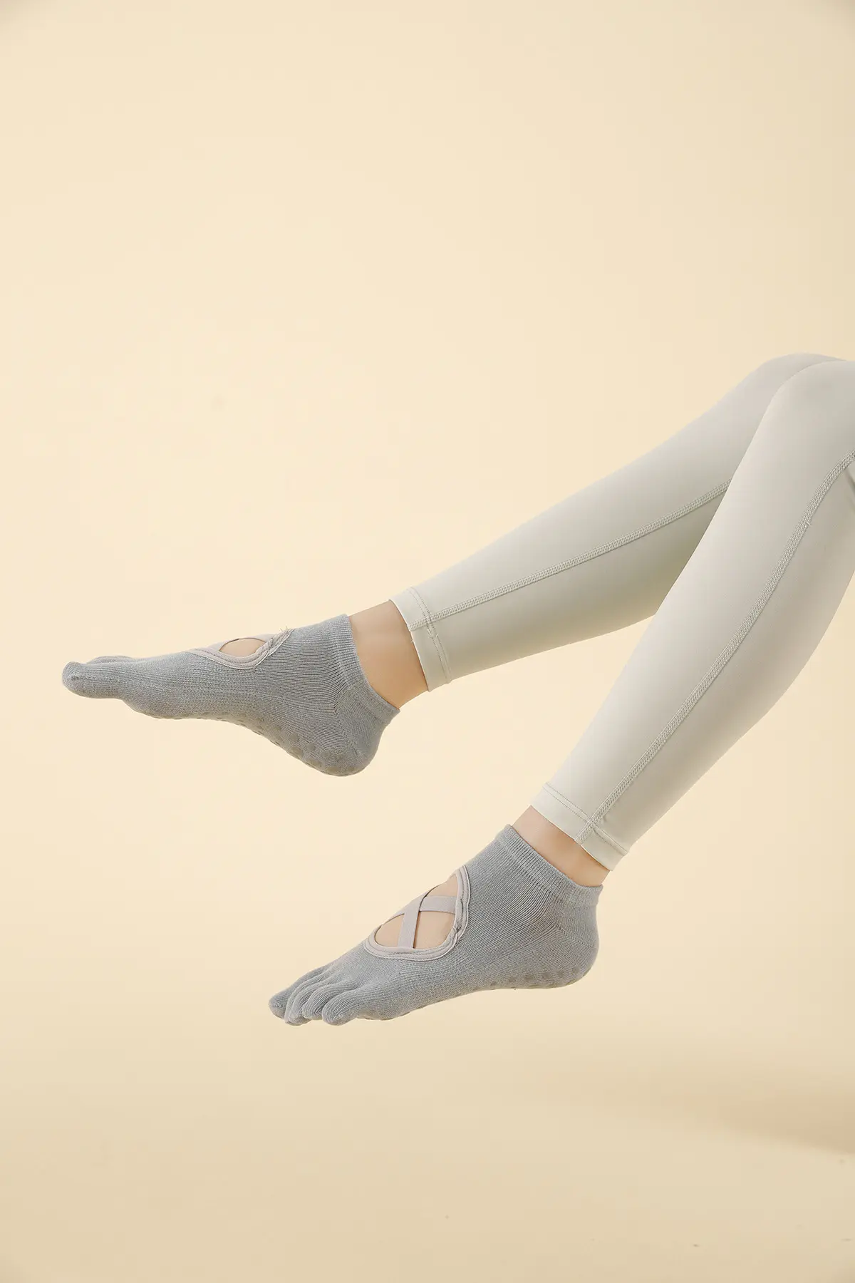 Wholesale Custom Design Sports Yoga Pilates Socks Anti slip Custom logo