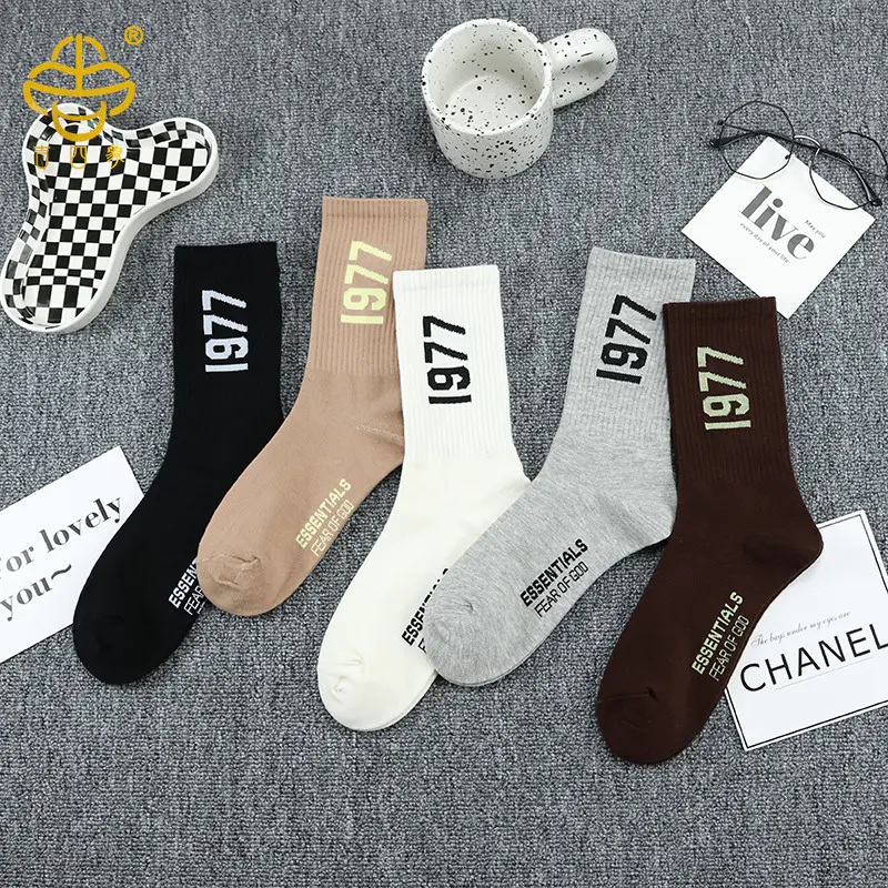 Wholesale Half Terry Cushioned Cotton Breathable Simple Design Active Running Crew Custom White Sport Sock for Basketball